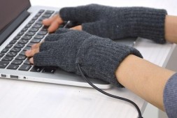 可加热的手套，Thanko产品USB发热半指手套
