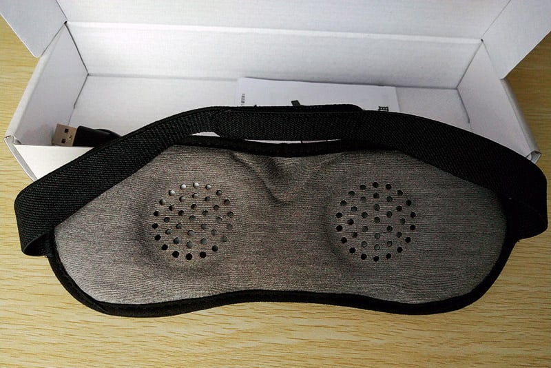 Thanko 发明新产品，眼罩外形的闹钟